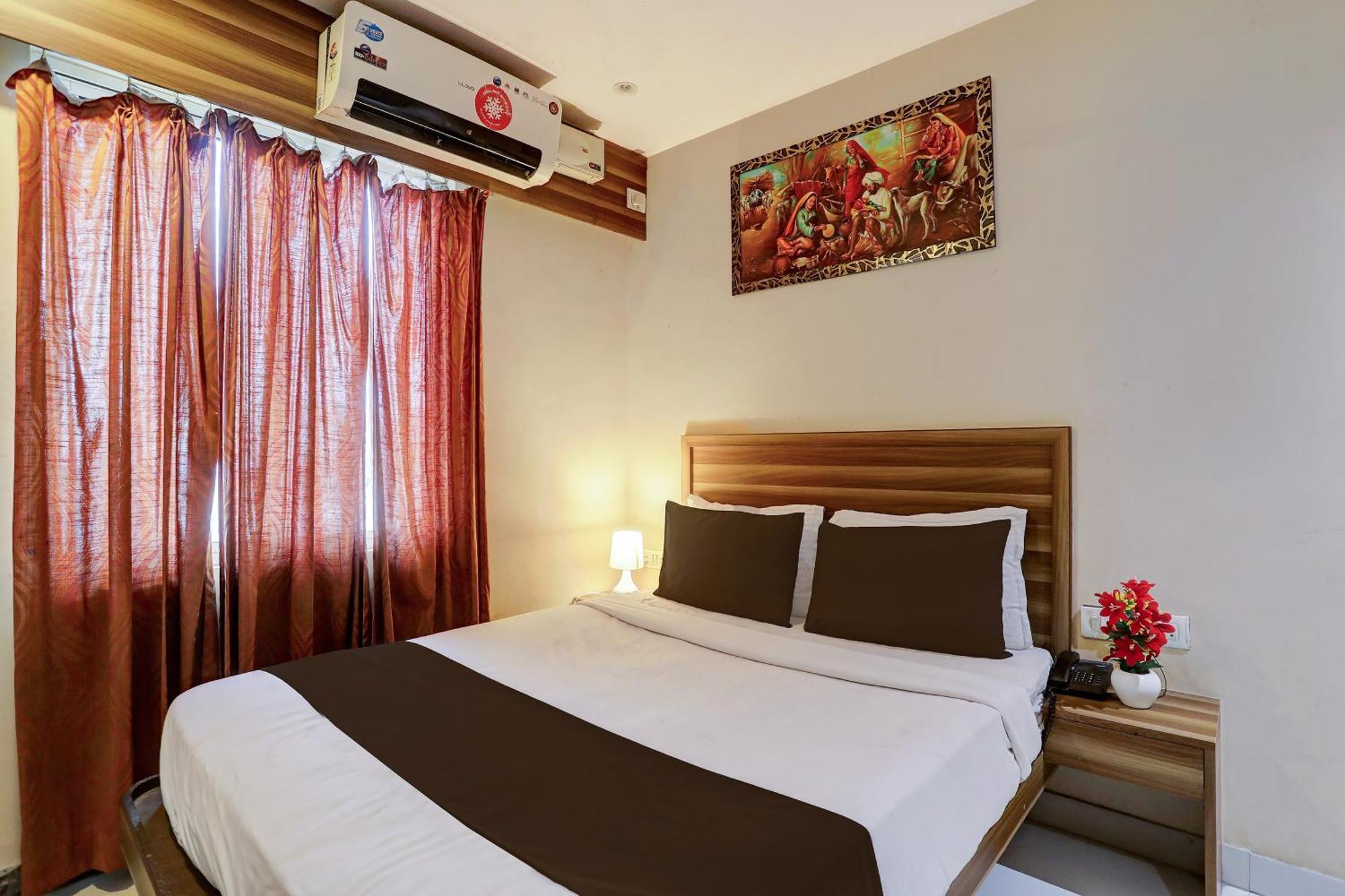 Super Hotel O Vaishnavi Inn Hyderabad Exterior foto